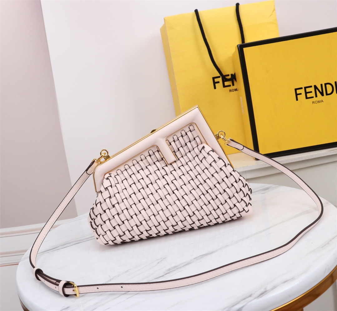 TOP FENDI FENDI First Pink Hand-Woven leather Bag -  Light Pink