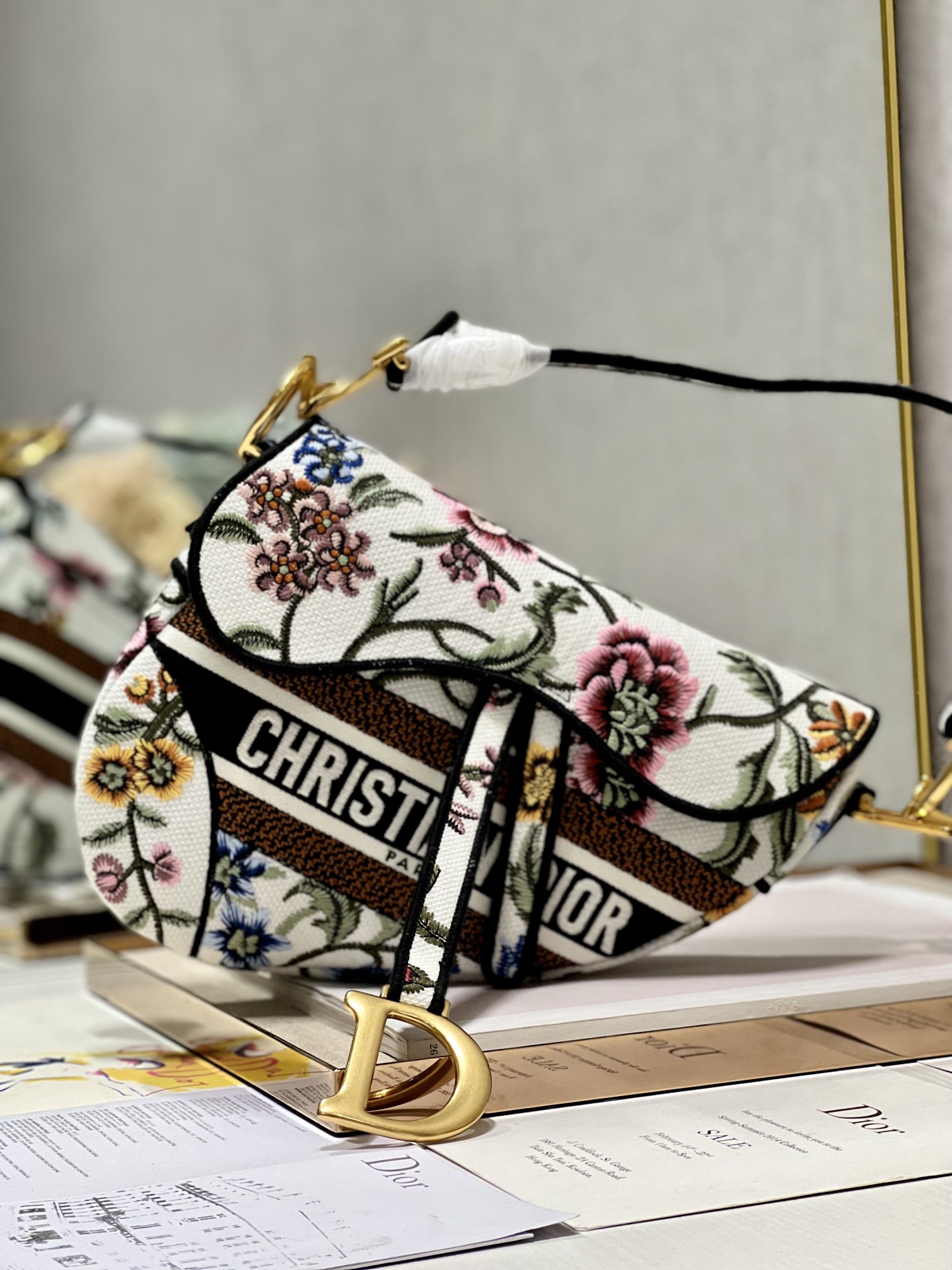 TOP Christian Dior Saddle Bag 25 cm - Flowers White