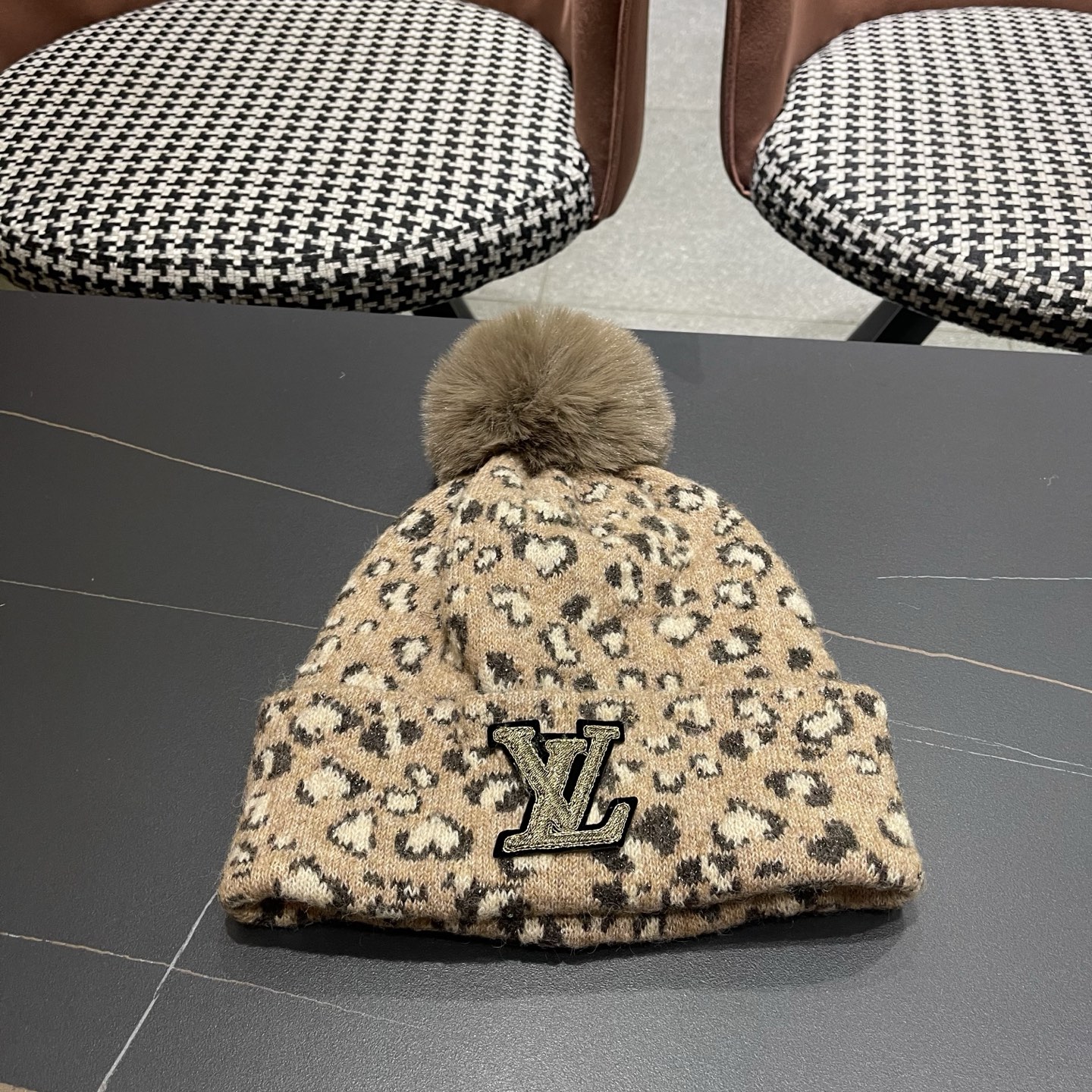 TOP Louis Vuitton LV Knitted Hat - 5 Colors