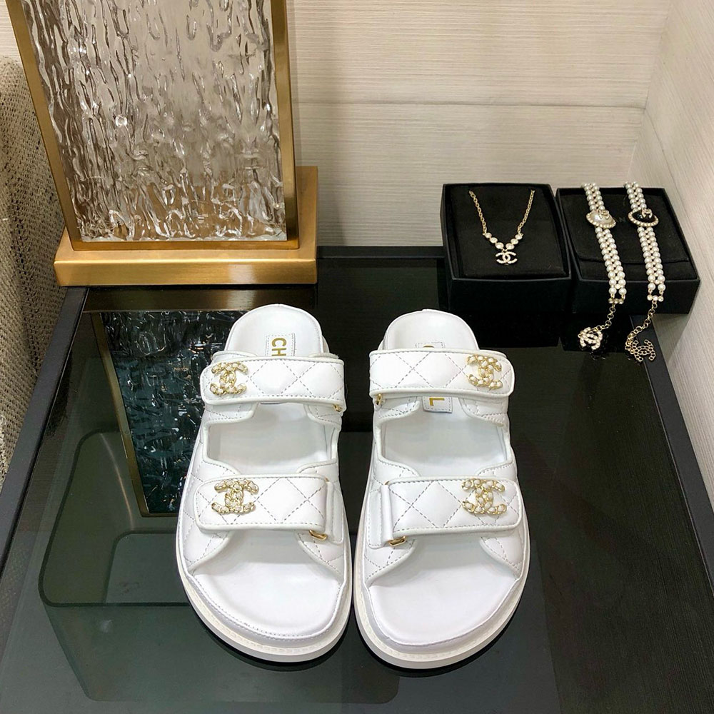 Chanel Fashionable Half Slippers Sandals Slide（Replica）