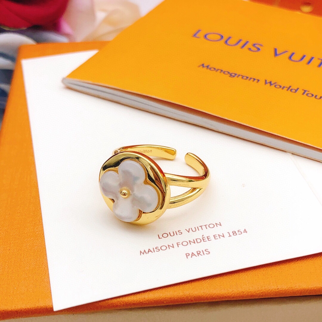 TOP Louis Vuitton LV White Fritillary Flower Ring
