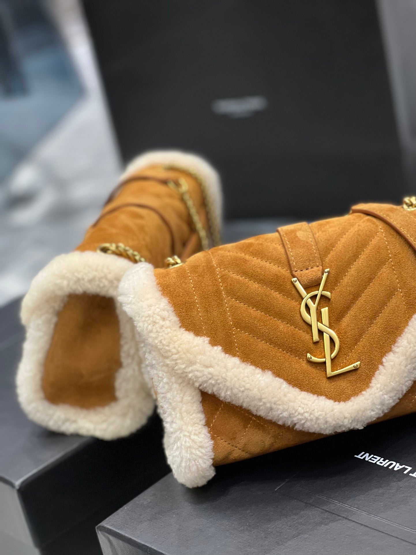 TOP Yves Saint Laurent YSL Envelope Small Suede Shearling Bag - Brown