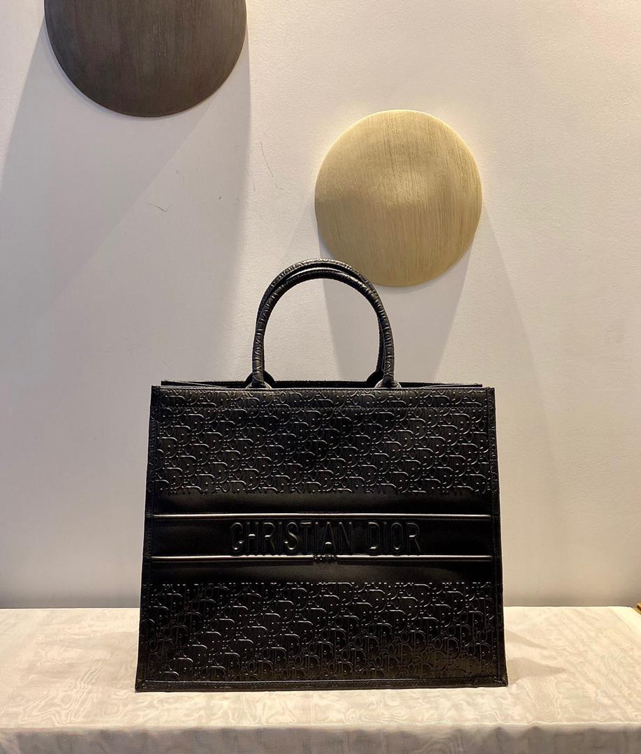 TOP Christian Dior Book Tote Embossed Lagre 41.5cm - Black