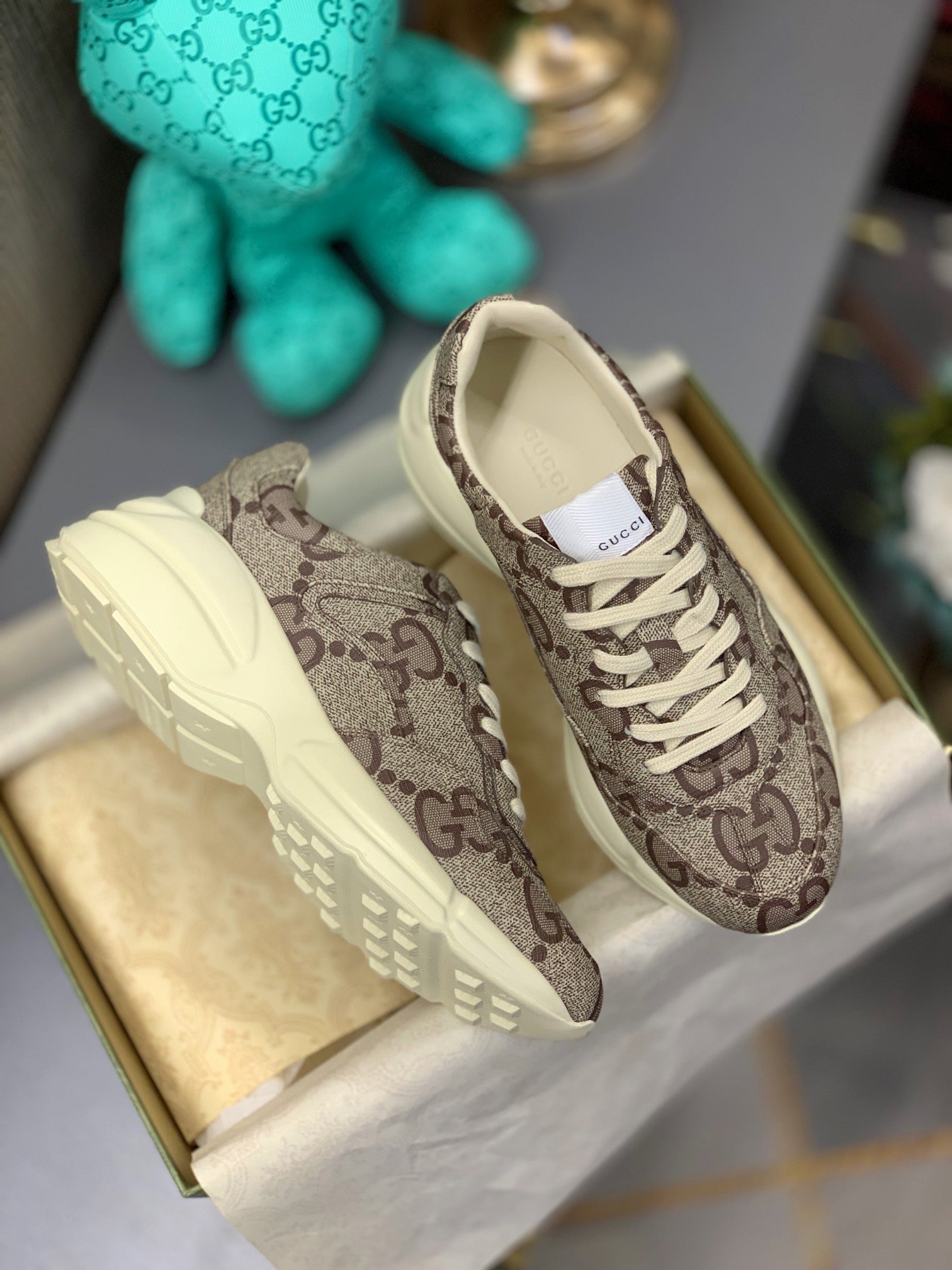 TOP GUCCI G*G 100 Rhyton Sneakers - Beige