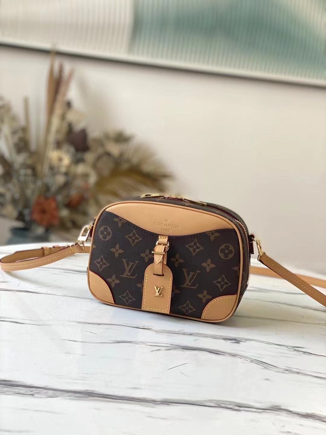 TOP Louis Vuitton LV £V Monogram Mini Deauville Bag 21 x 16 x 7cm-Brown