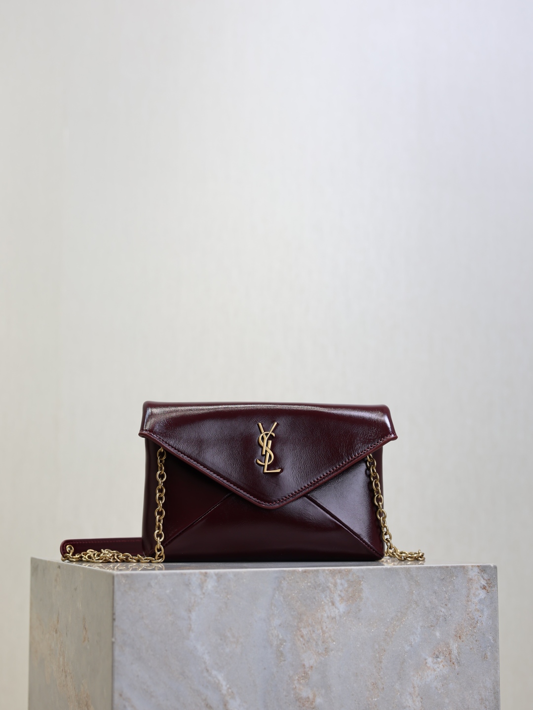 TOP Yves Saint Laurent YSL Calypso Bag Wax Leather 19×12×3cm - Dark Red