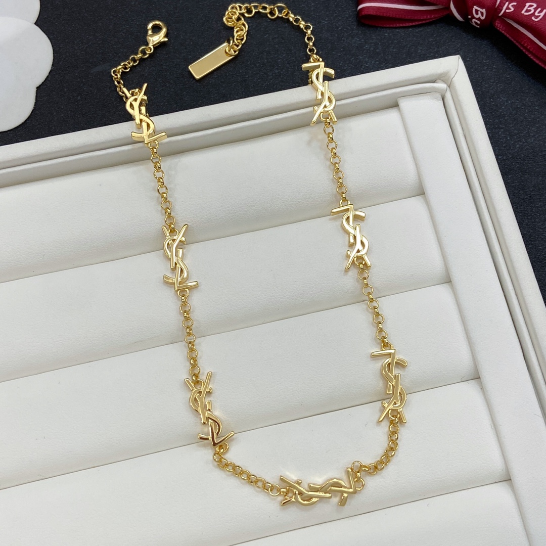 TOP Yves Saint Laurent YSL Necklace - Gold