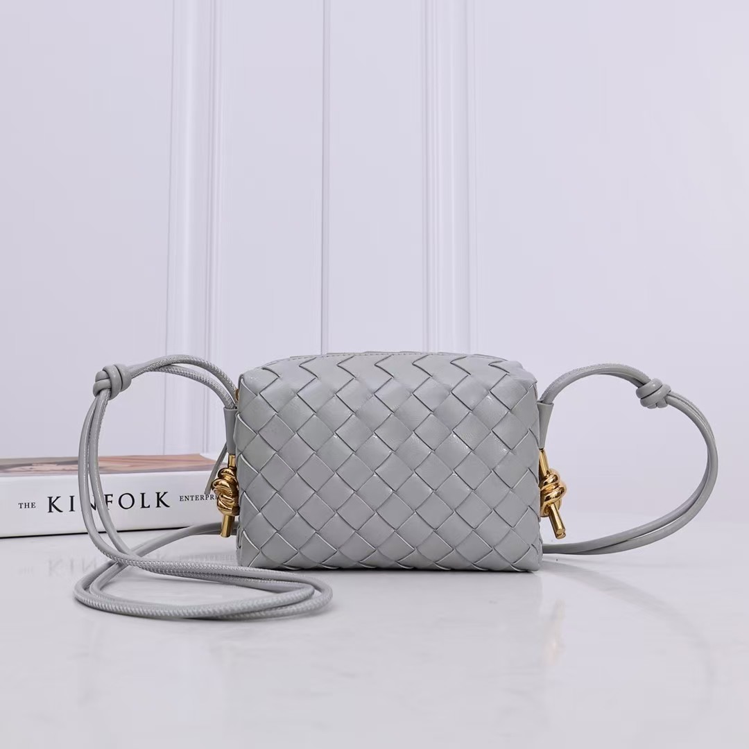 BV Bottega Veneta Mini Loop Metal Knots Bag(Replica)