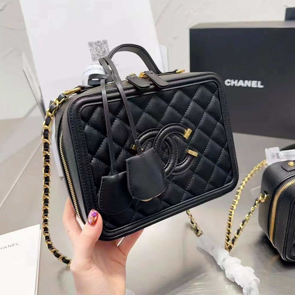 Chanel Vanity Case Quilted Caviar (Replica)