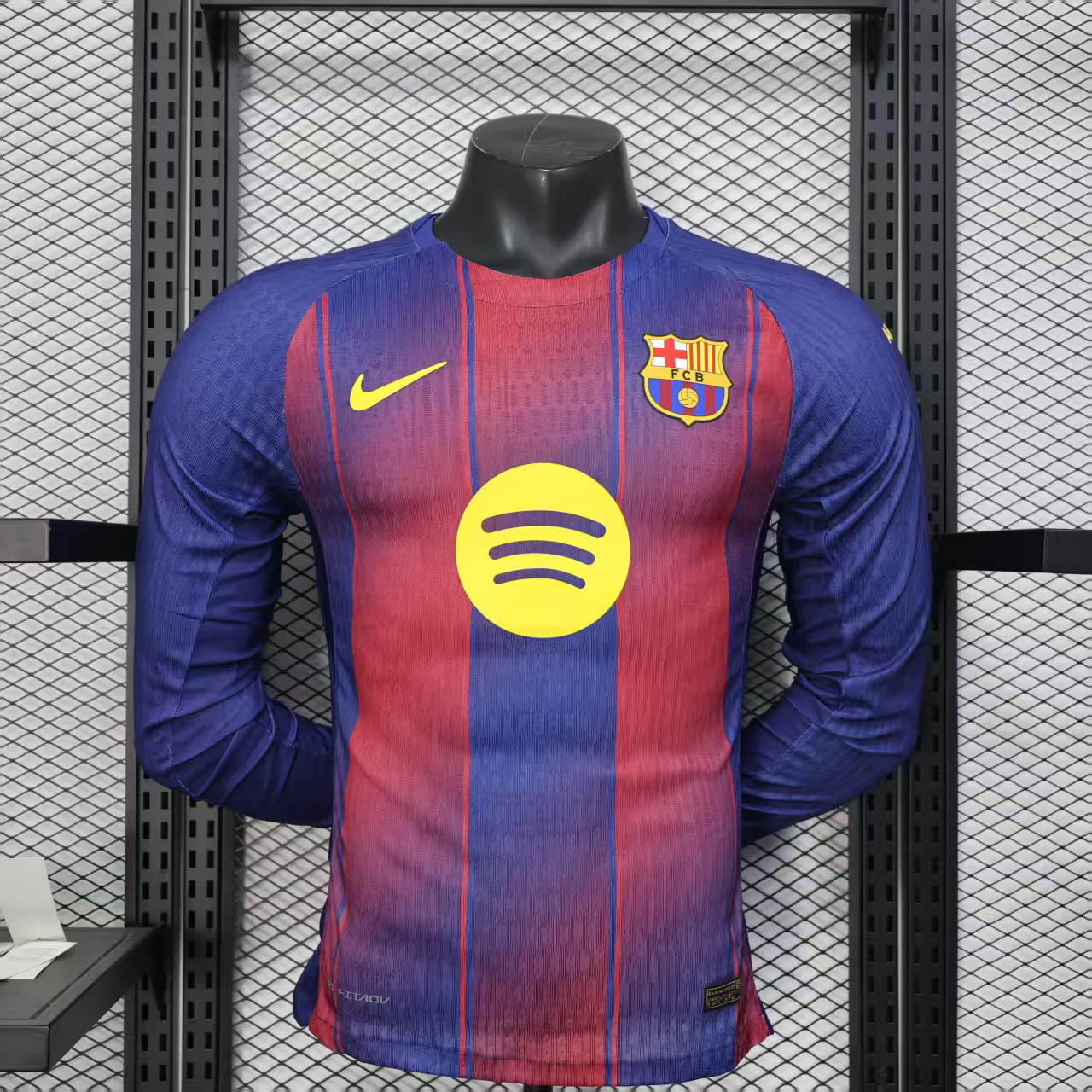 2025/2026 Player Version Long Sleeve Barcelona Home Football Shirt 1:1 Thai Quality