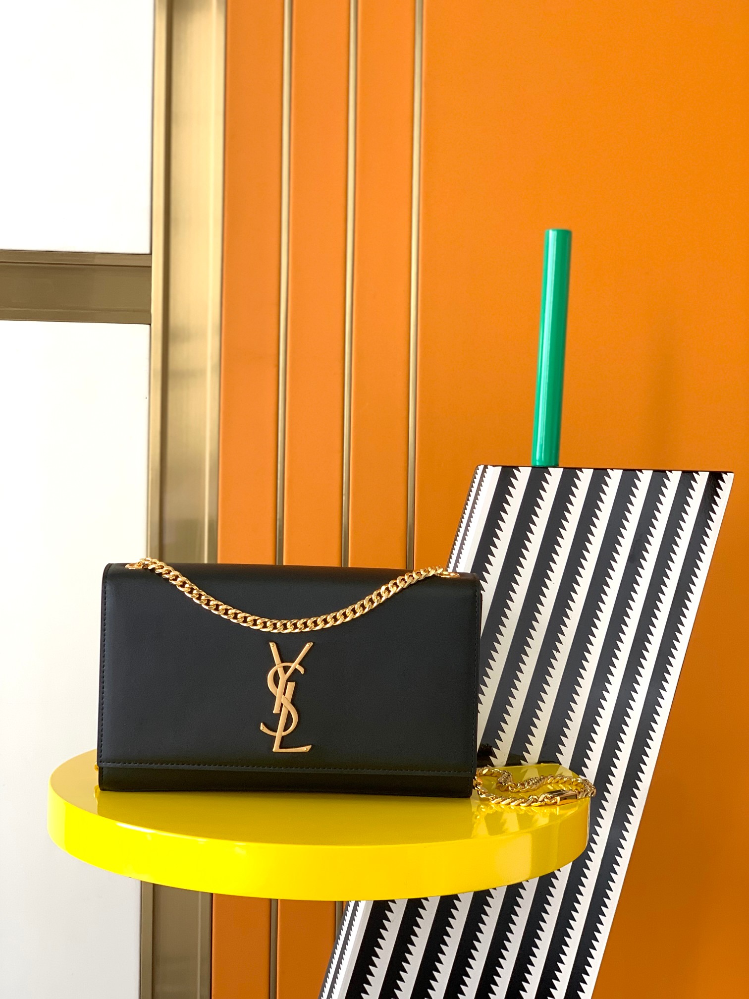 TOP Yves Saint Laurent YSL Monogram Kate Bag - 24x14.5x5cm & GHW