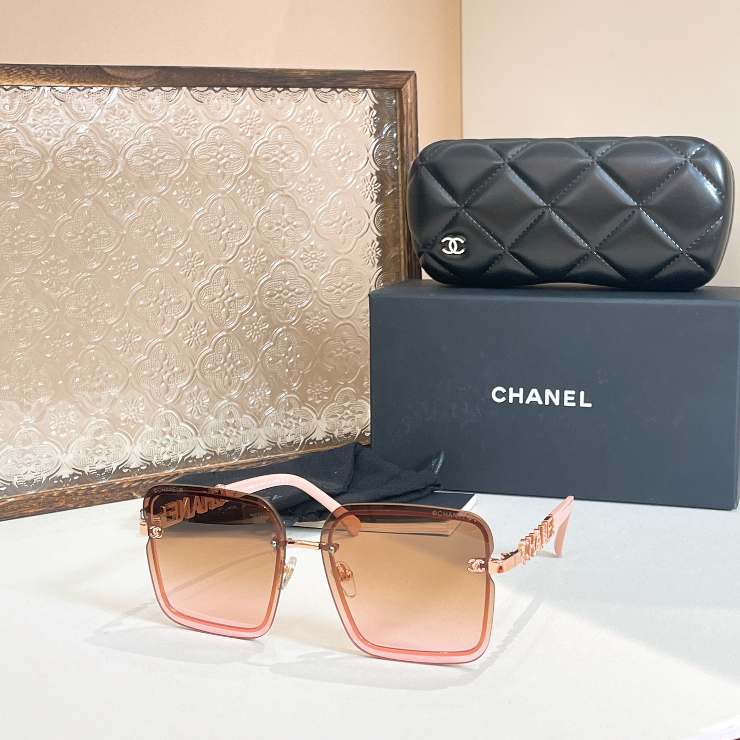 TOP CHANEL Sunglasses - 6 Colors