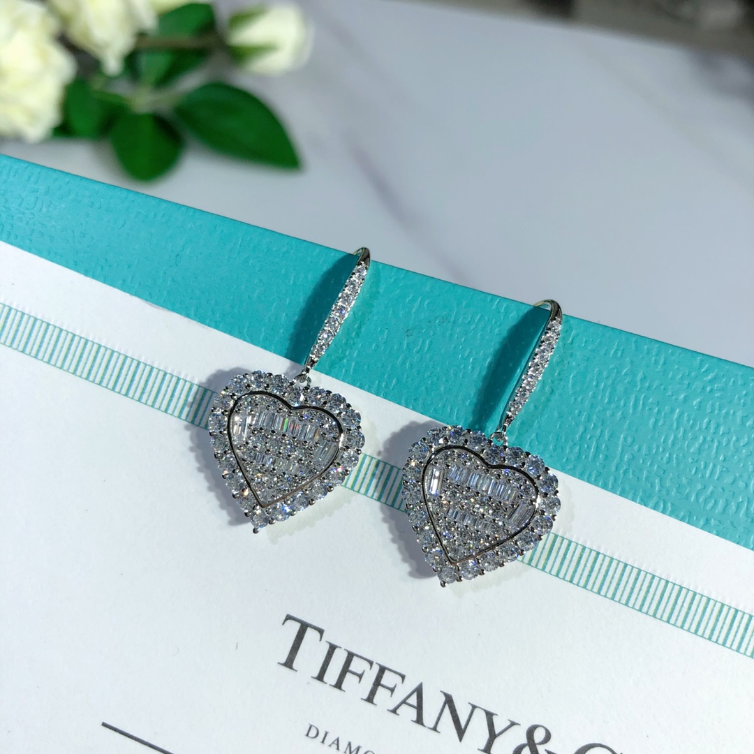 TOP Tiffany & Co. Diamond Heart Earrings -Sliver
