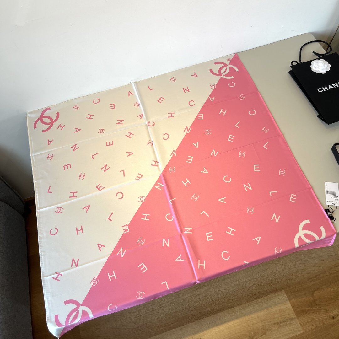 TOP Chanel Silk Scarf 90x90cm - 2 Colors