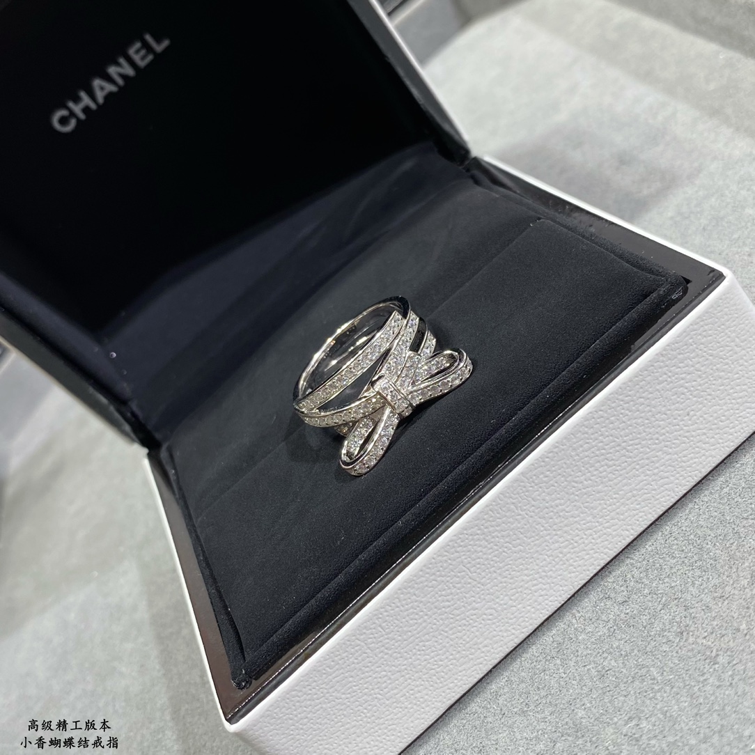 TOP CHANEL Bow Ring - 2 Styles
