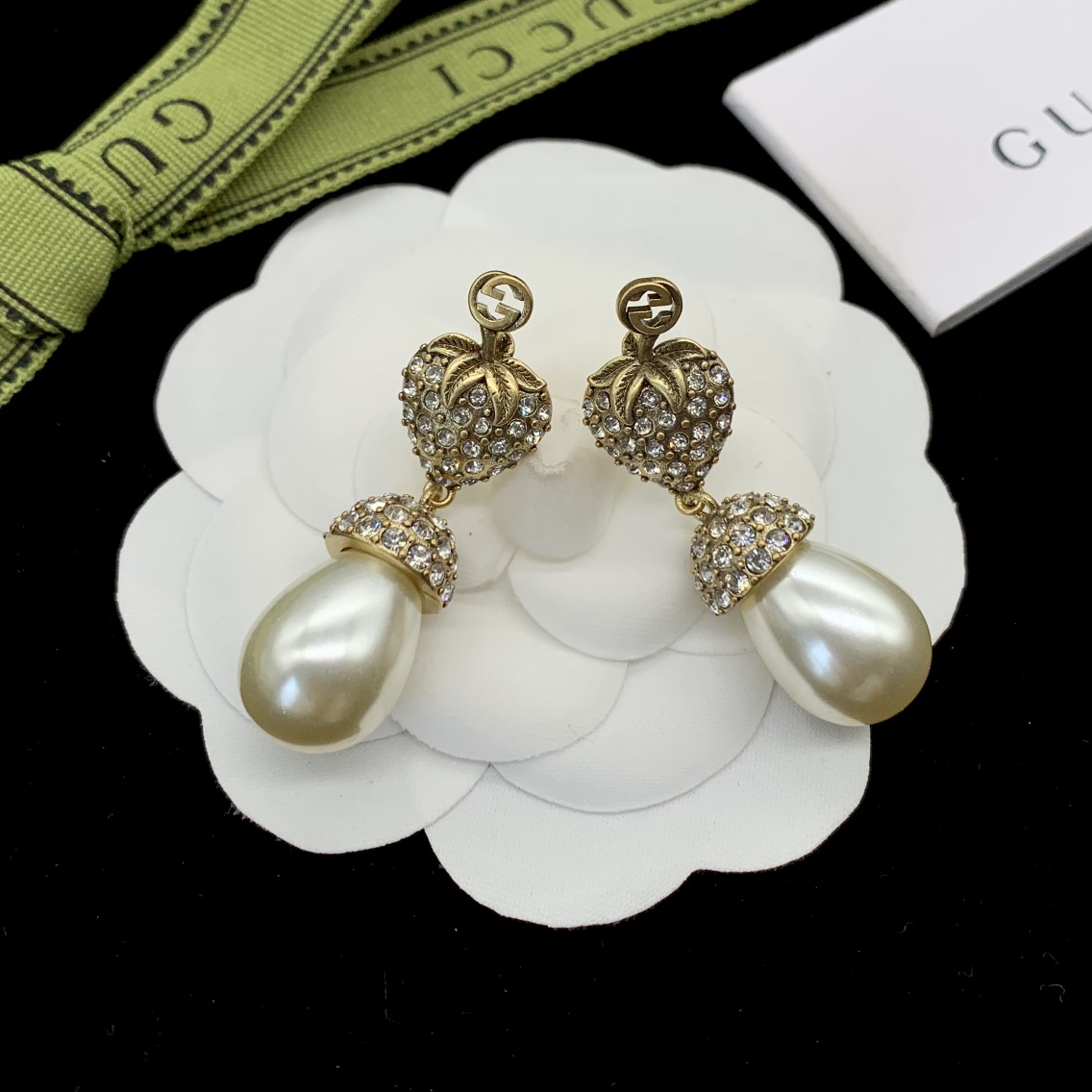 TOP GUCCI Drop pearl and diamond earrings - Gold
