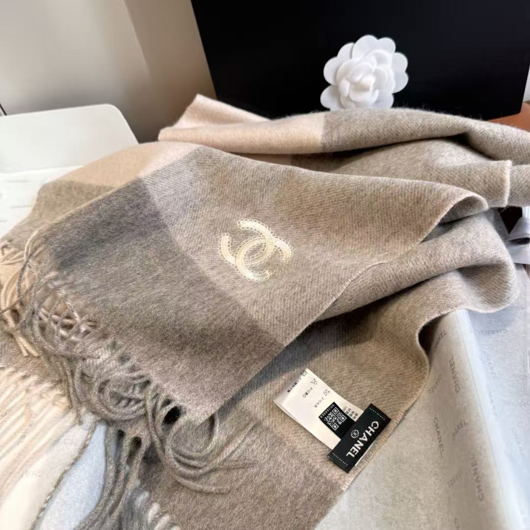 Chanel Cashmere ripple scarf (Replica)