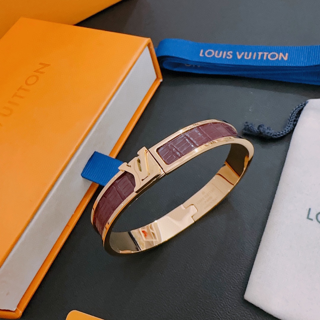 TOP Louis Vuitton LV  Bracelet  - 4 Colors