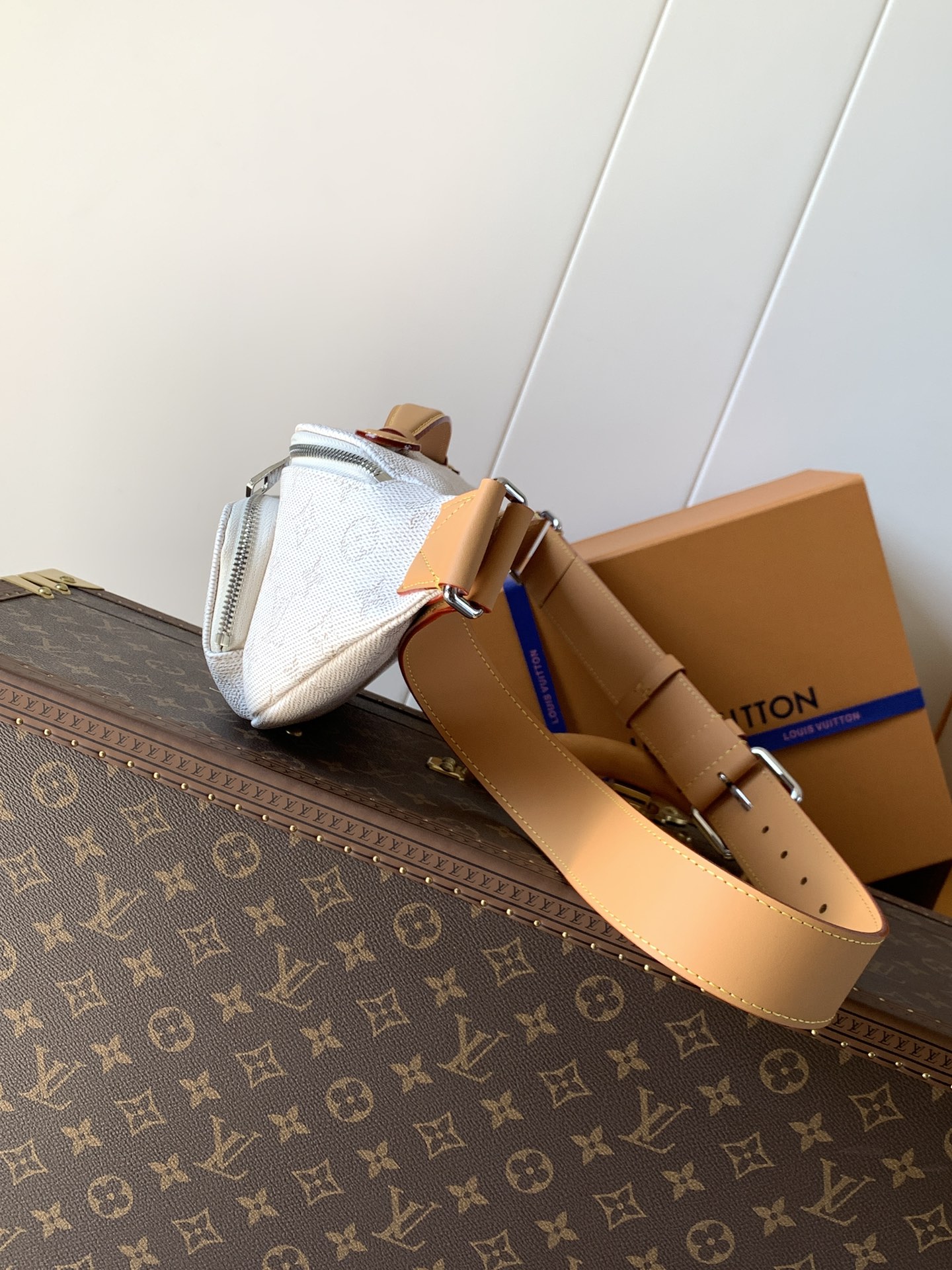 TOP Louis Vuitton LV Monogram Shadow Rush Bag Calfskin 30x15x8cm - 2 Colour