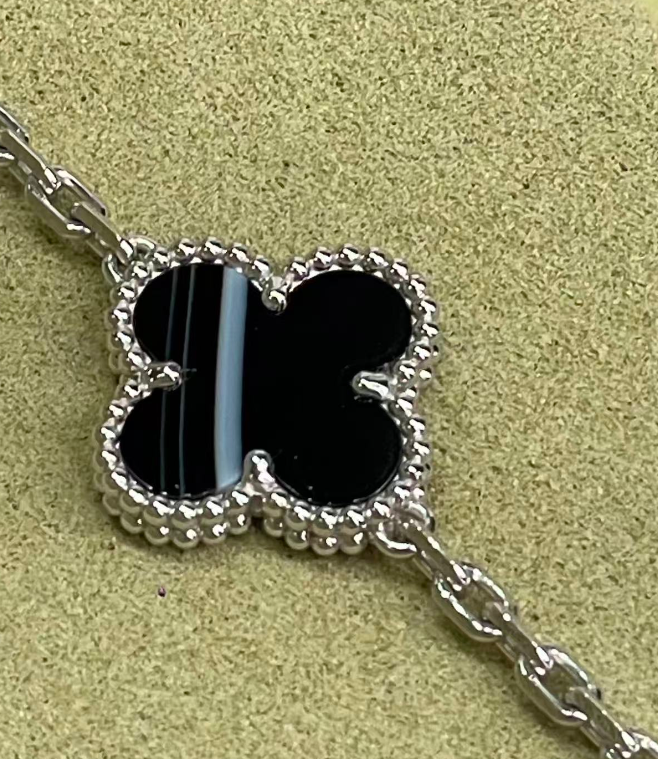 TOP Van Cleef & Arpels VCA  Bracelet - Black