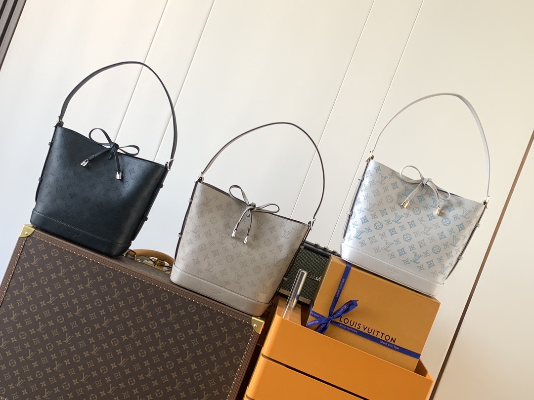 TOP Louis Vuitton LV Flight Mode Flore Bag 27x10x28cm - 3 Color