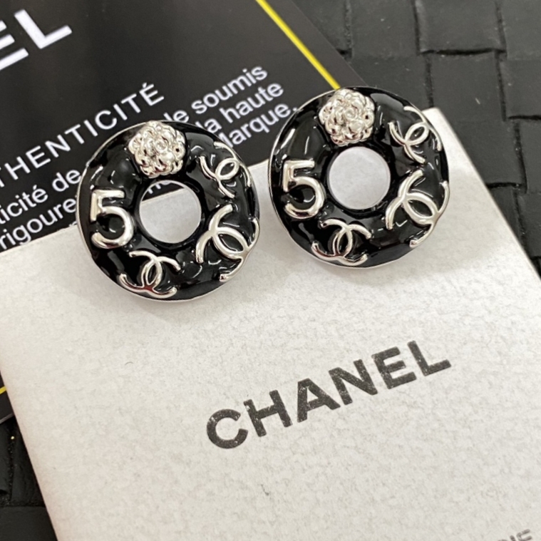 TOP CHANEL Earrings -  Black