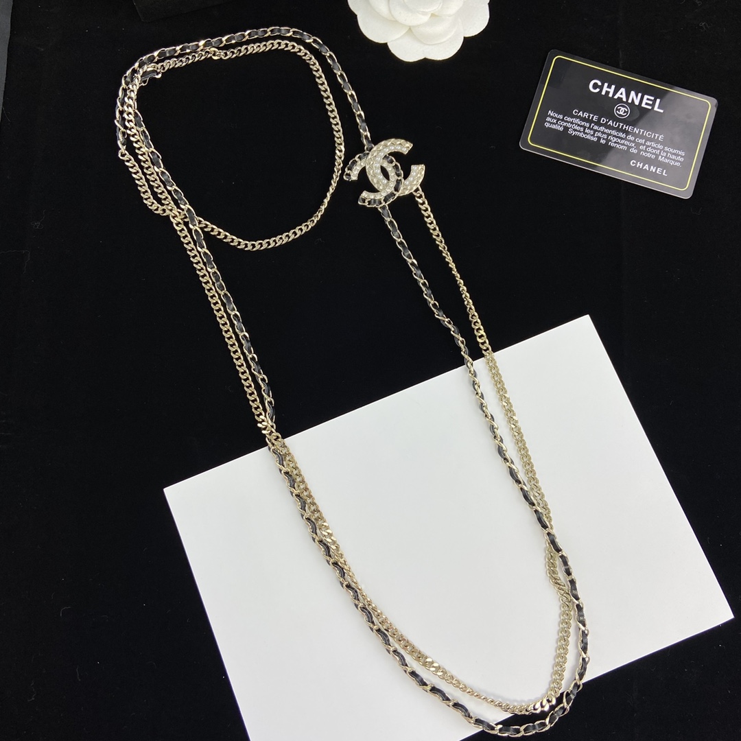 TOP CHANEL Layering Necklace