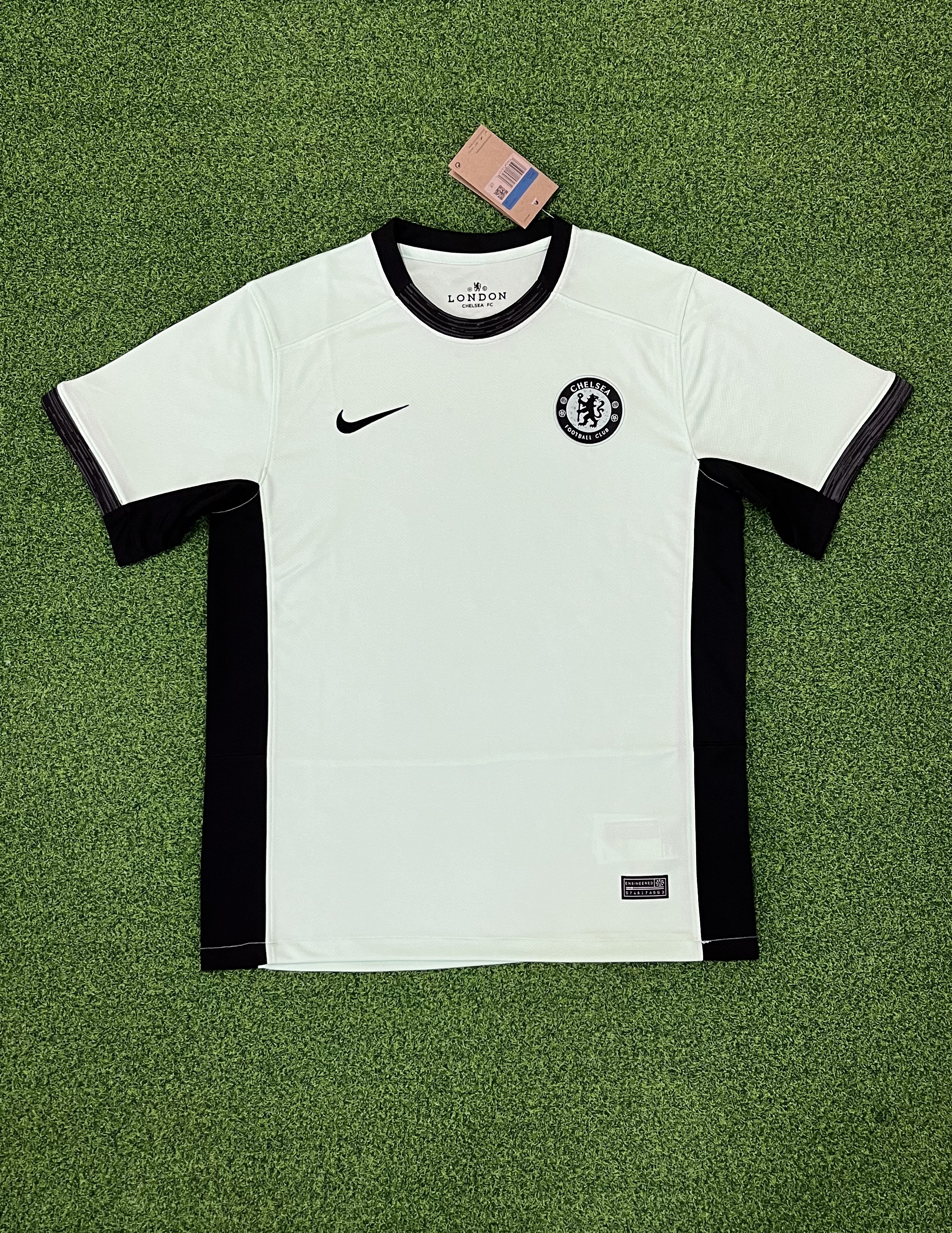 2425  Chelsea Football  jersey.Player embroidery version