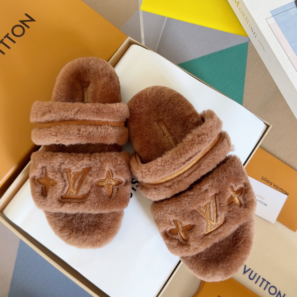 TOP Louis Vuitton LV Thick-soled Wool Slippers - 3 Color