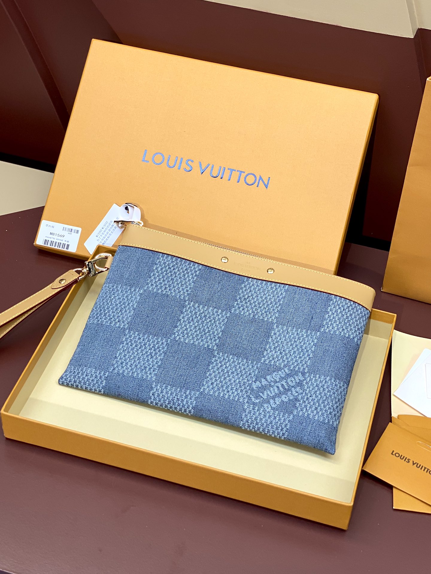 TOP Louis Vuitton LV LV Pochette To-Go Clutch Bag 30x21.5x1cm - Blue
