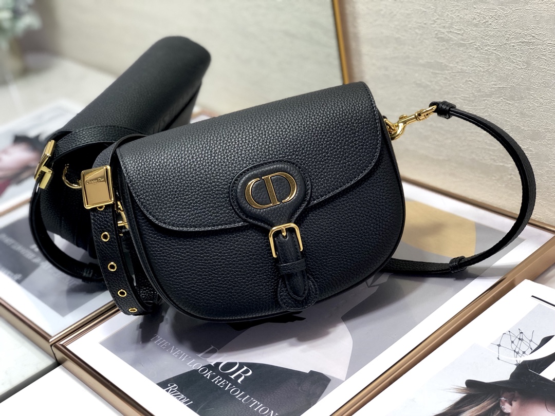 TOP Christian Dior Bobby Bag Grainy Leather Medium 22cm - Black