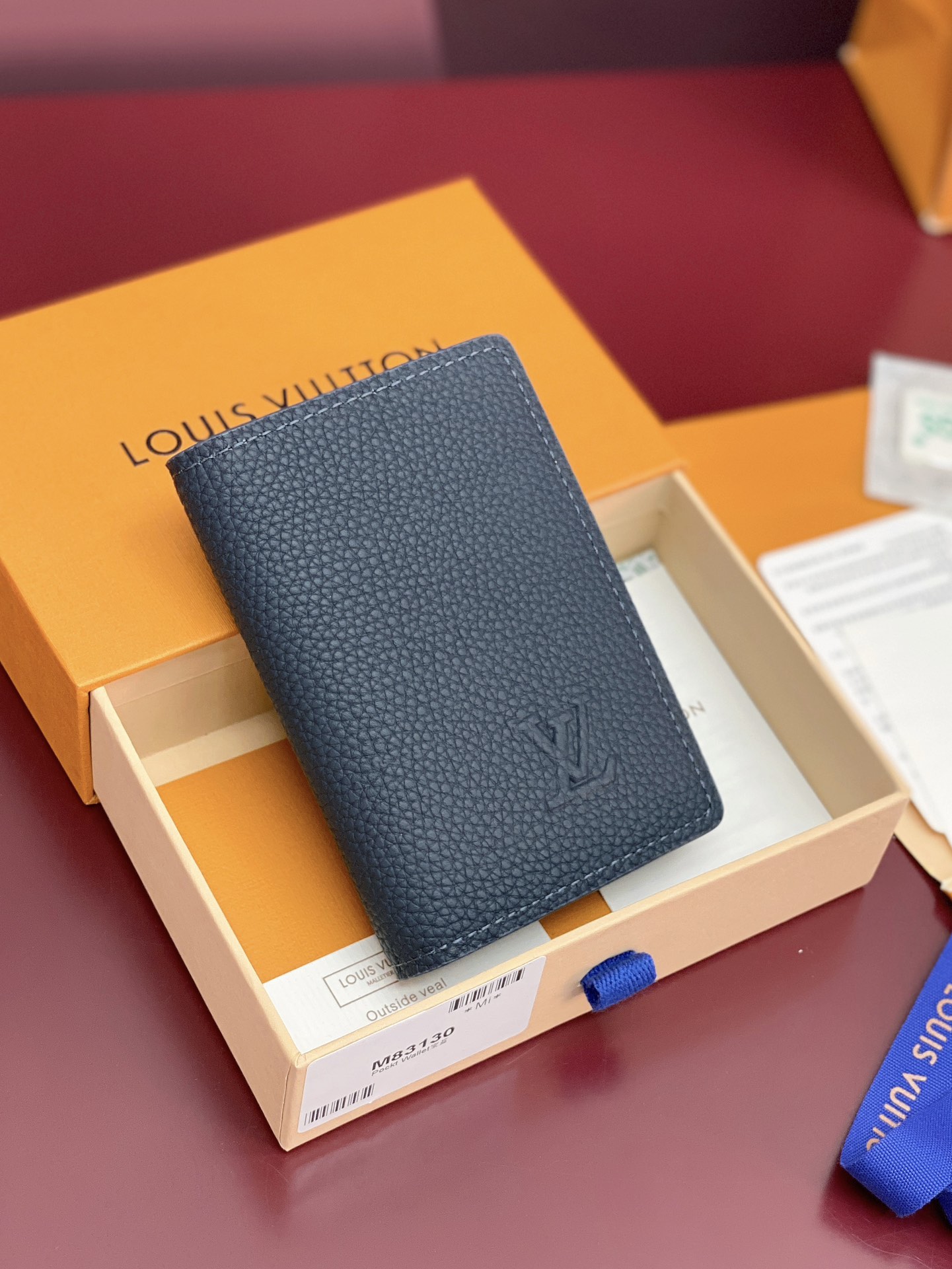 TOP Louis Vuitton LV Taurillon Card Holder Cowhide 11x8cm - 2 Color