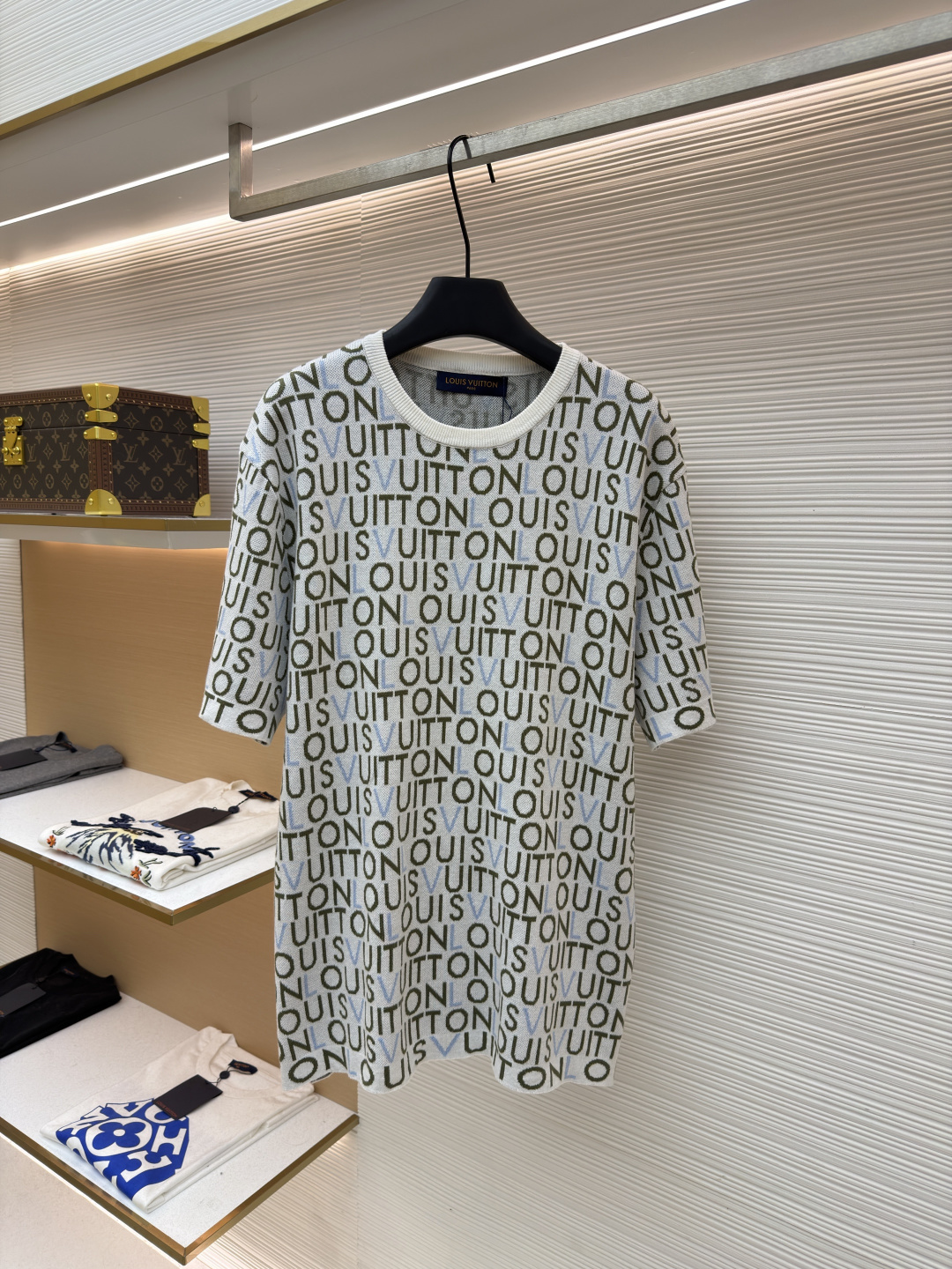 LOUIS VUITTON 满印字母毛织短袖