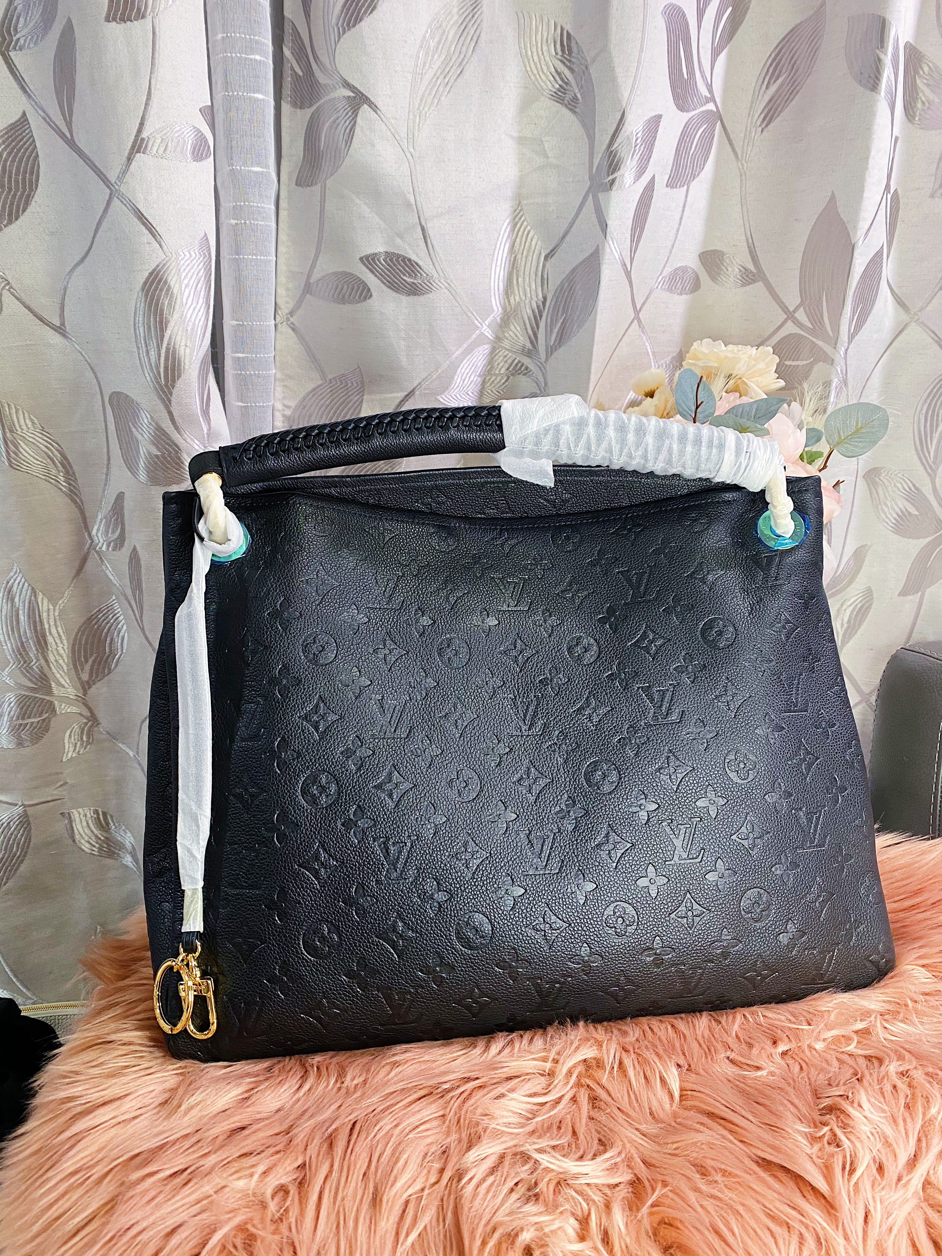 TOP Louis Vuitton LV £V Monogram Empreinte Noir Artsy MM 41 x 32 x 22 cm-Black