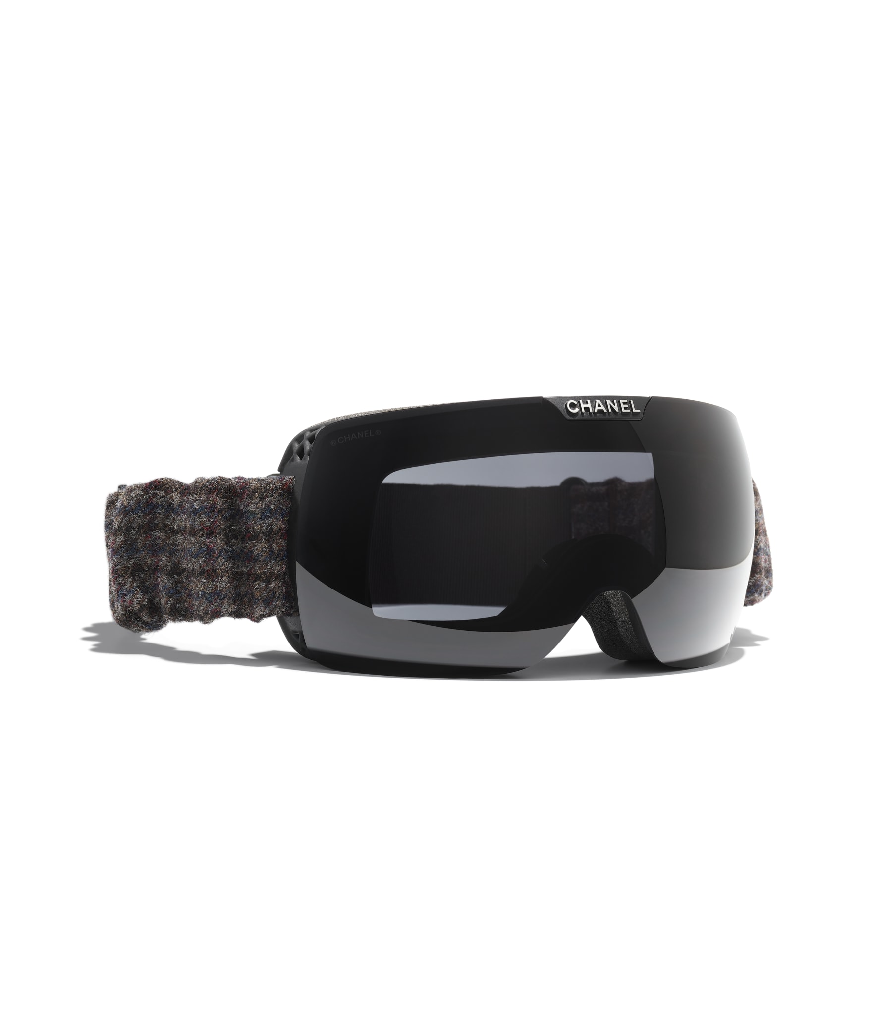 CHANEL Shield Sunglasses A71733X22004S
