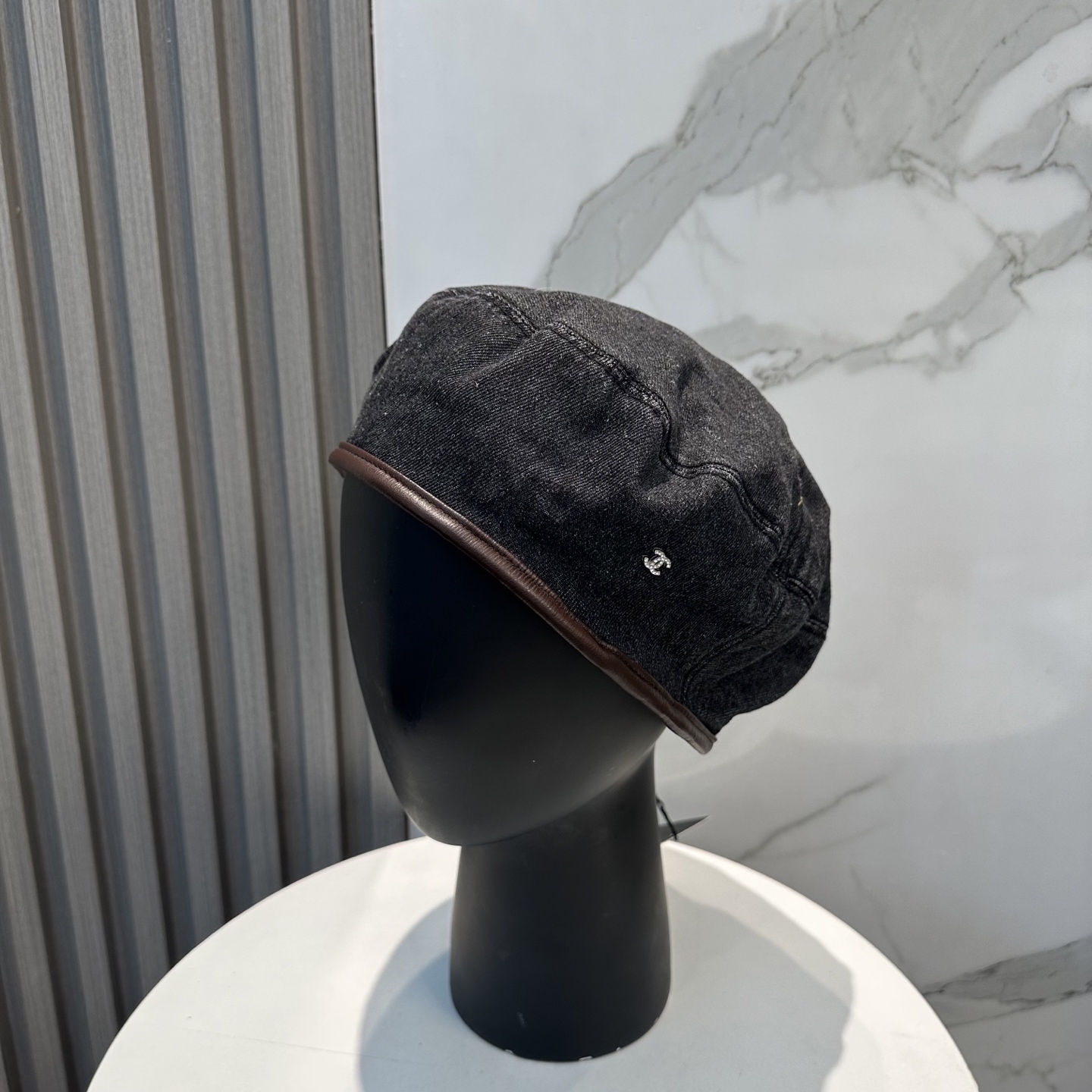 TOP CHANEL Beret Hat - Denim