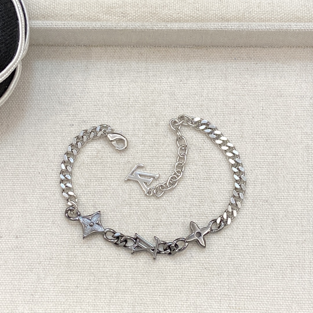 TOP Louis Vuitton LV Bracelets - 3 Colour