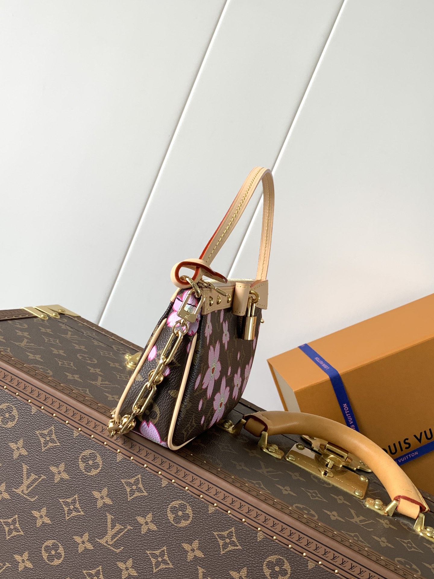 TOP Louis Vuitton LV Monogram Pochette Accessories Bag with Cherry Blossom Pattern 13x4x22cm - Brown