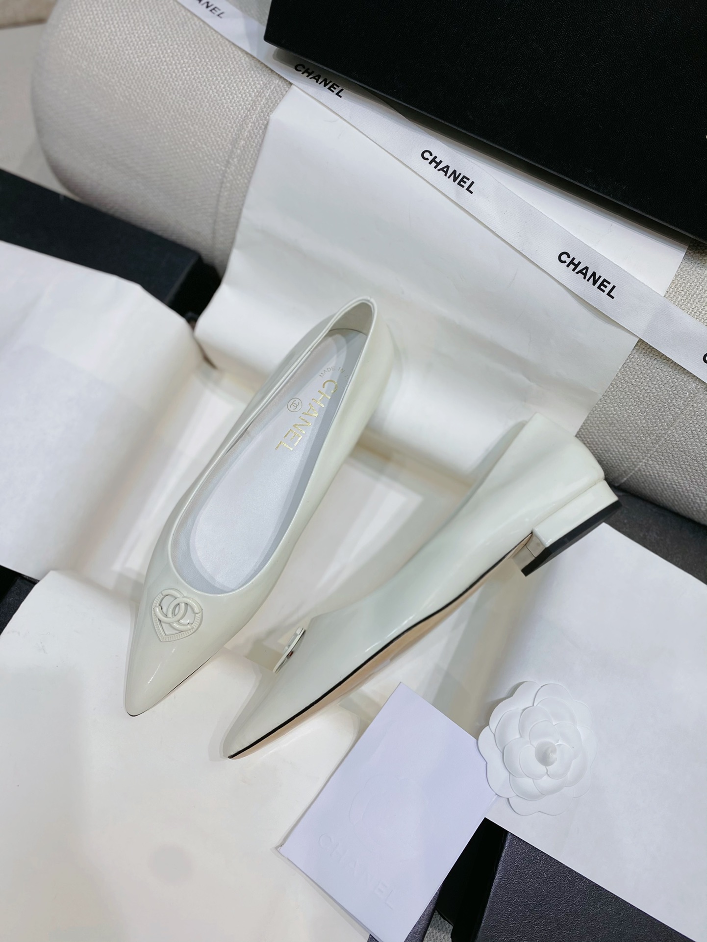 TOP CHANEL Flat Pointed Shoes 1.5cm - 4 Color
