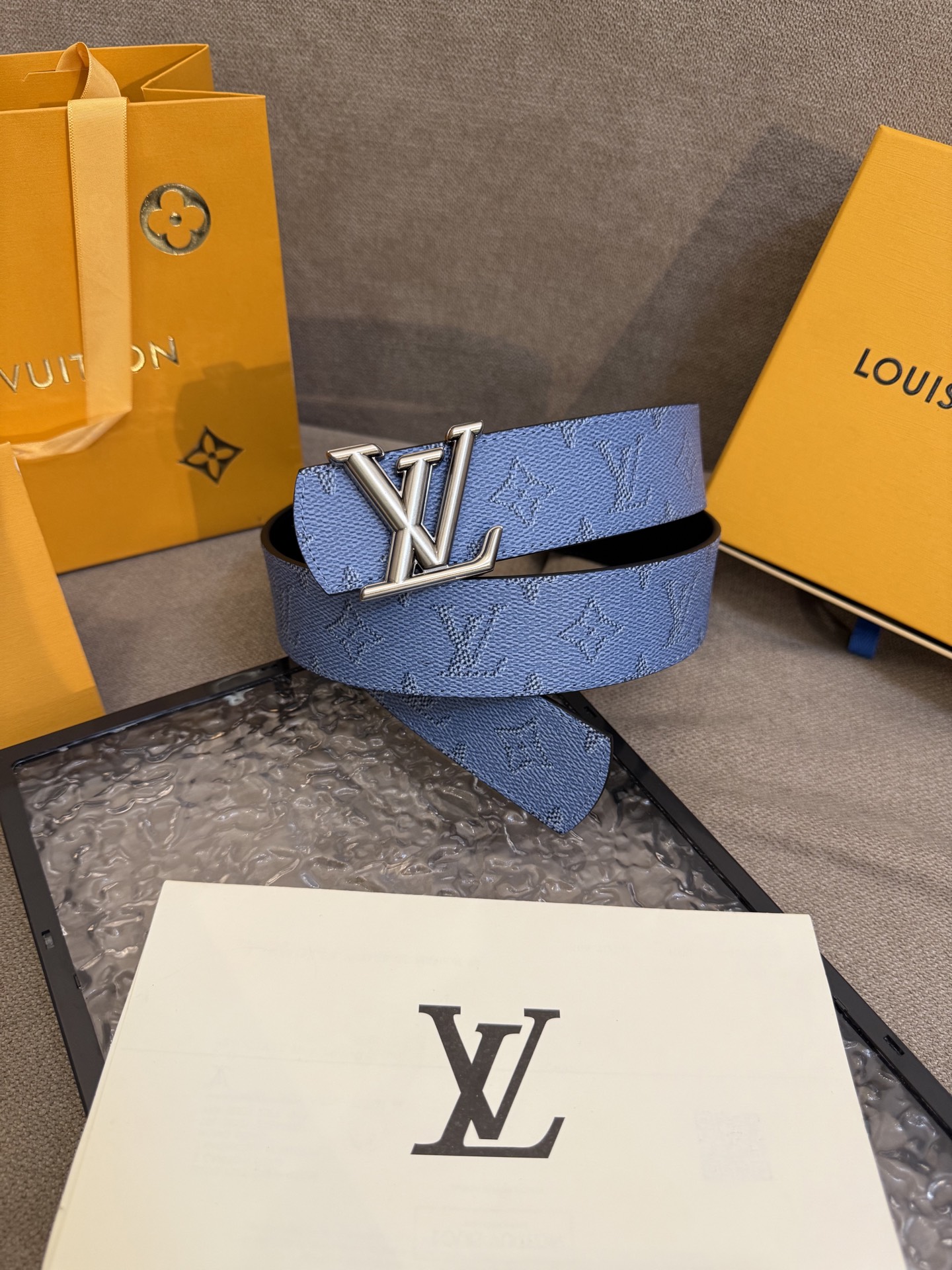 TOP Louis Vuitton LV Dimension Belt - Blue