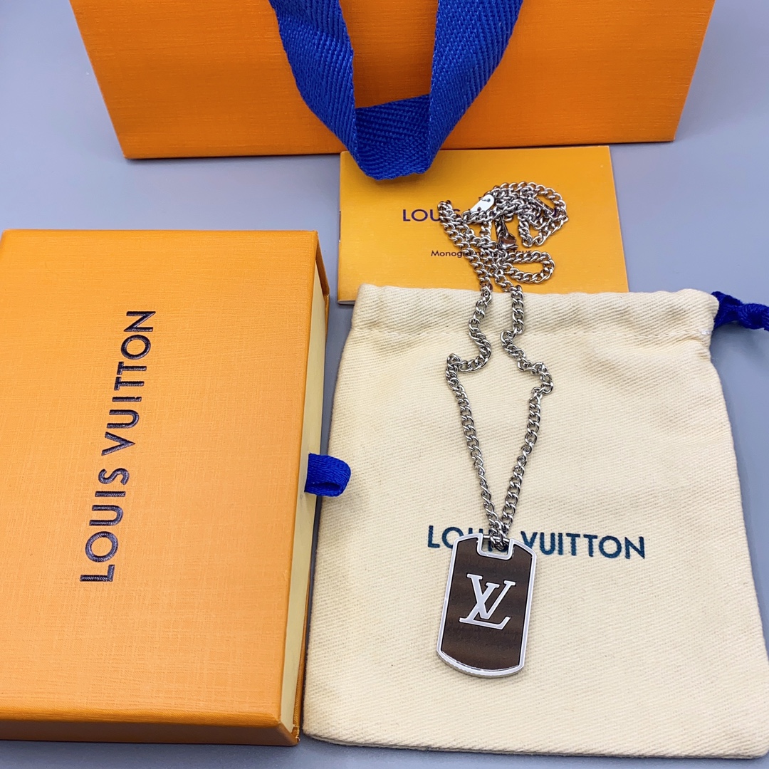 TOP Louis Vuitton LV Necklace
