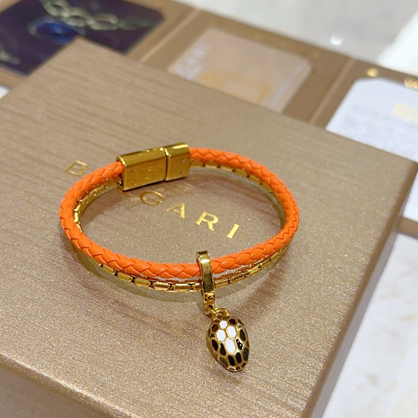 TOP BVLGARI Bracelet - 2 Colors