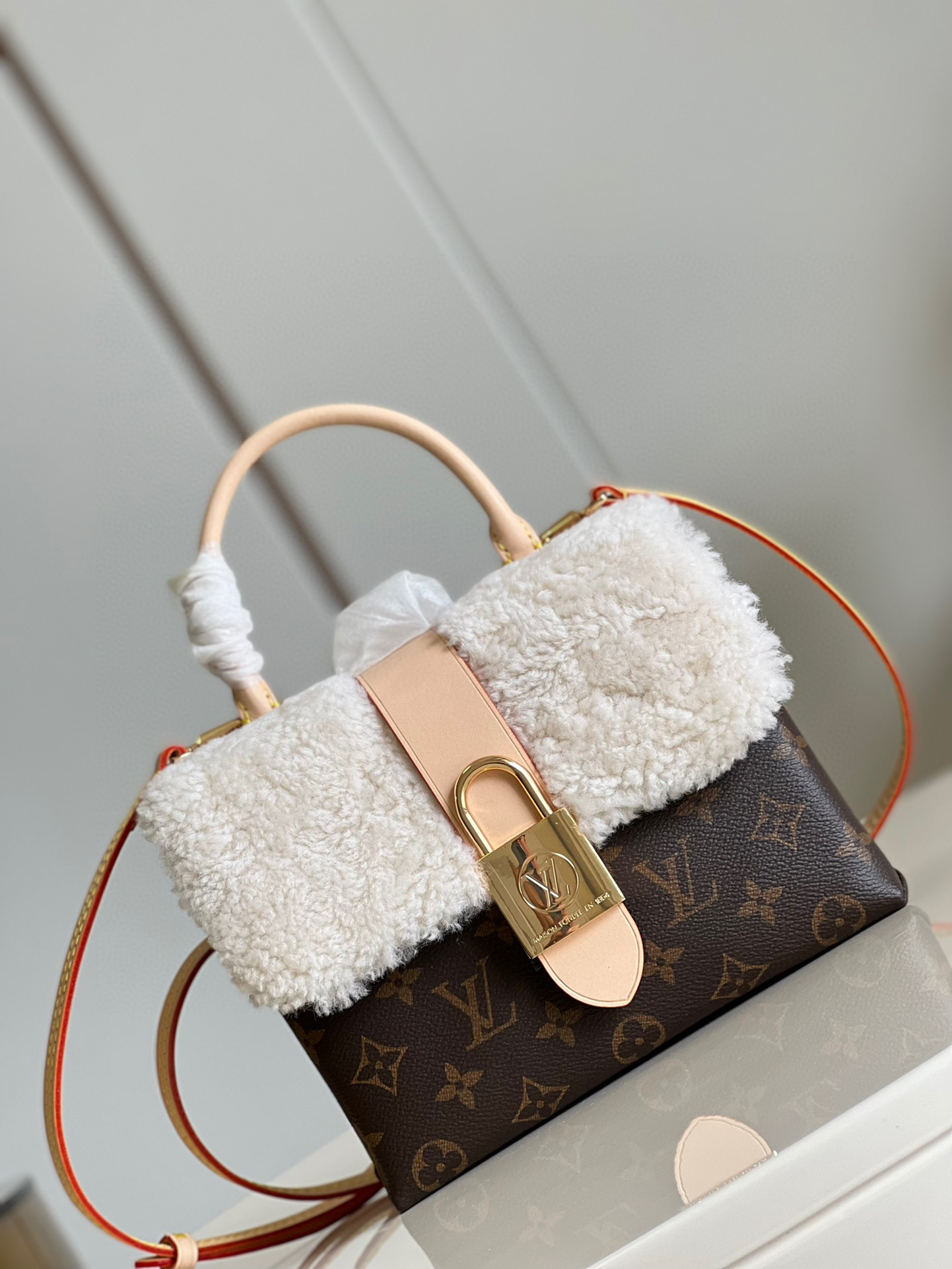 TOP Louis Vuitton LV Locky Bag BB 21x17x8cm- Monogram