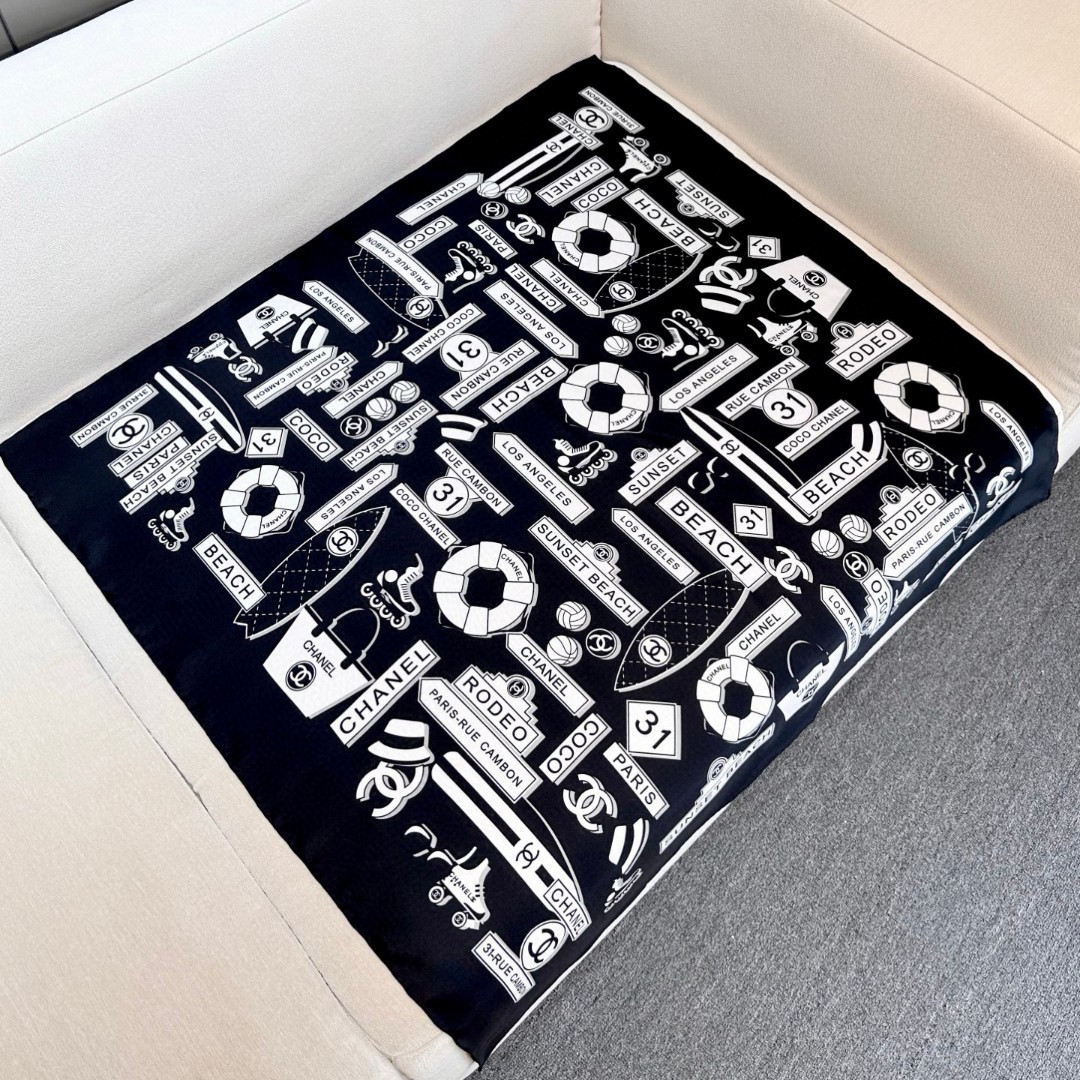 TOP Chanel Silk Scarf 90x90cm - 2 Colors