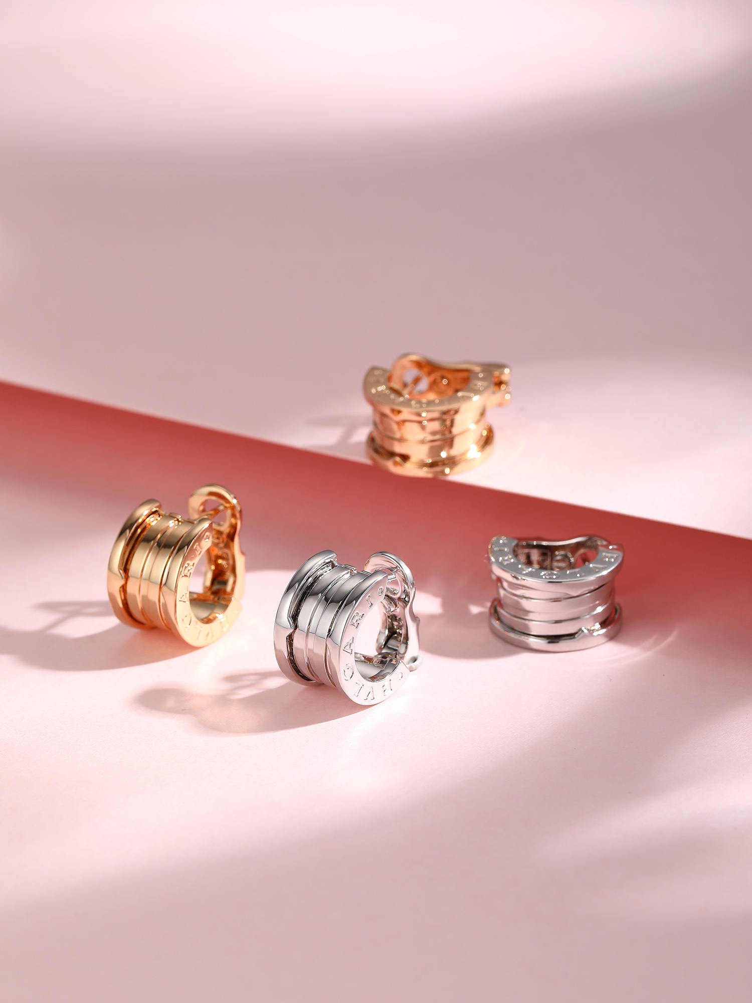 TOP BVLGARI Earrings - 2 Color