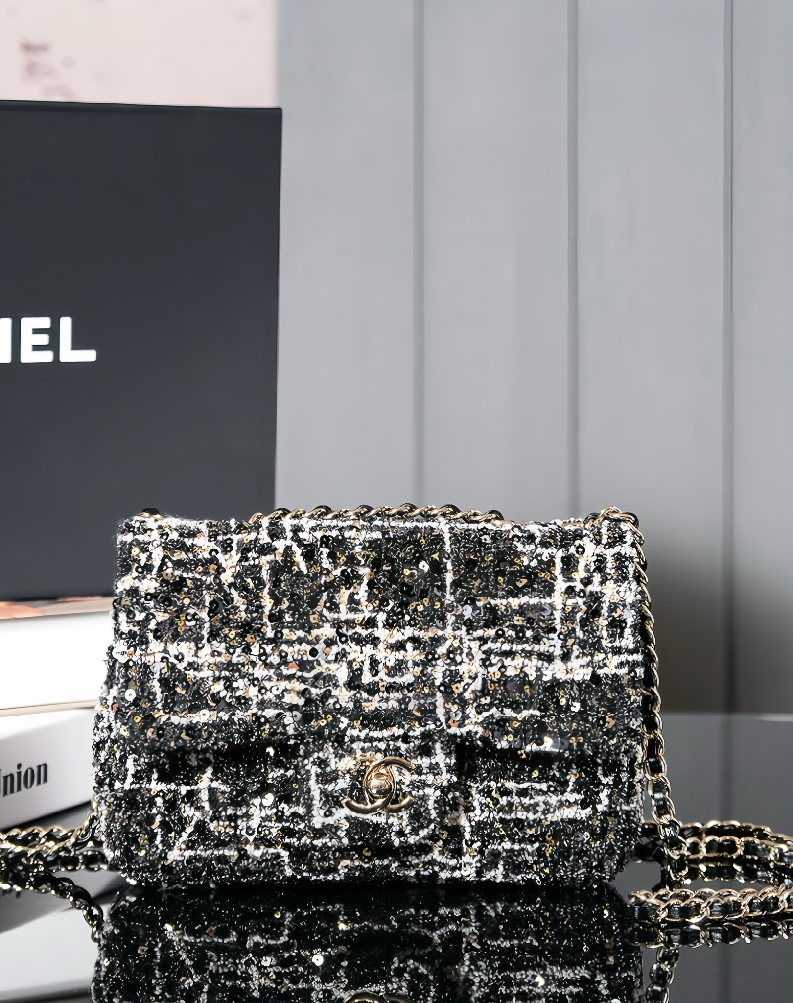 TOP CHANEL Flap Bag with Woolen and Sequins 20cm - 3 Color