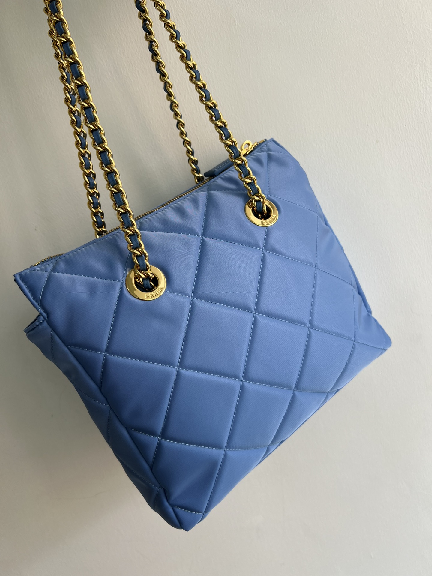 TOP PRADA Middle Chain Rhombus Bag 25*24*5CM - Blue