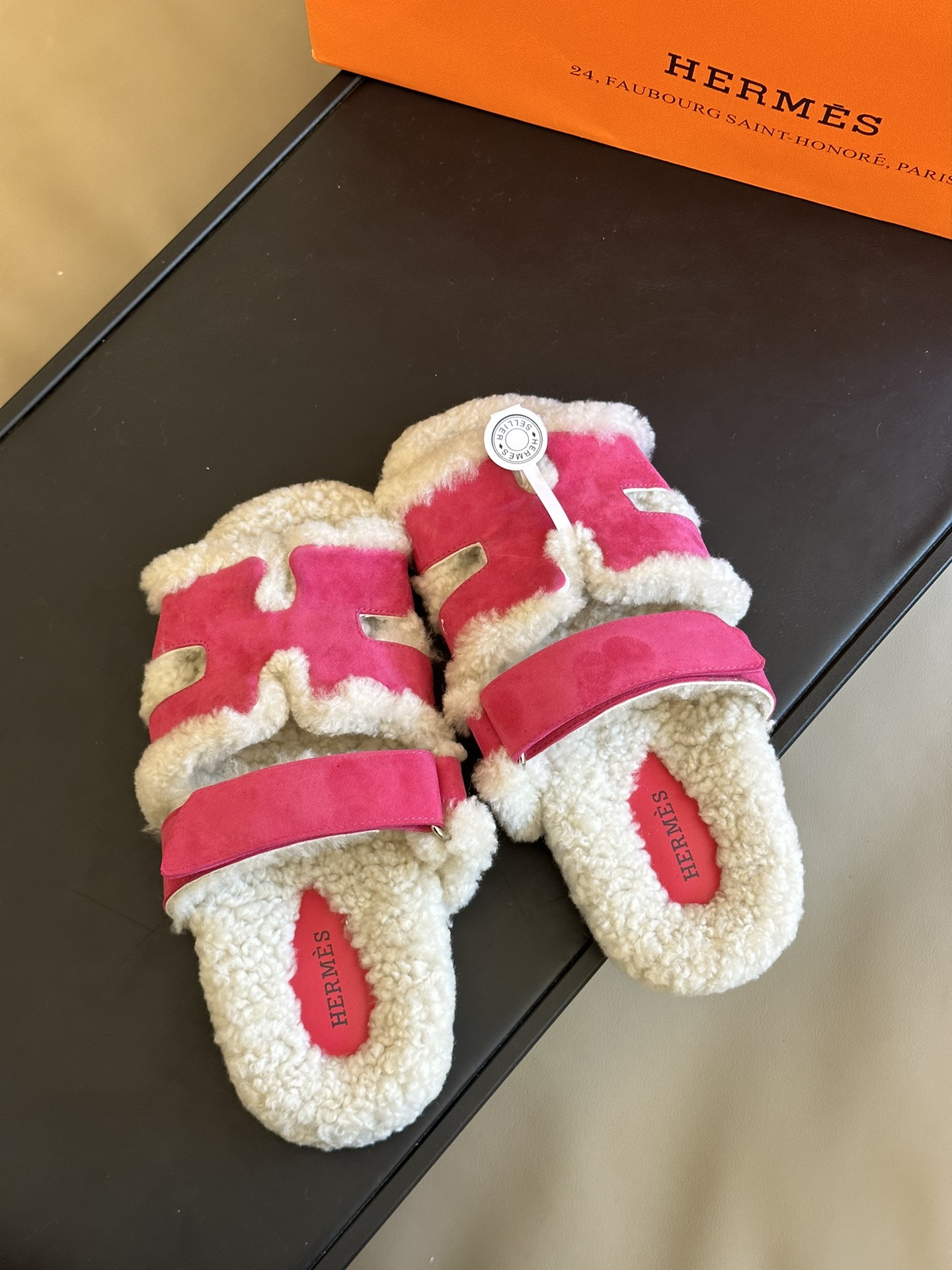 TOP HERMES Leather And Fur Integrated Roll Cake And Fur Slippers 12 Colors - SHW