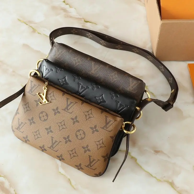 Louis Vuitton LV Lv3 Nicolas Ghesquière Clutch Bag Crossbody Bag Shoulder Bag M45412