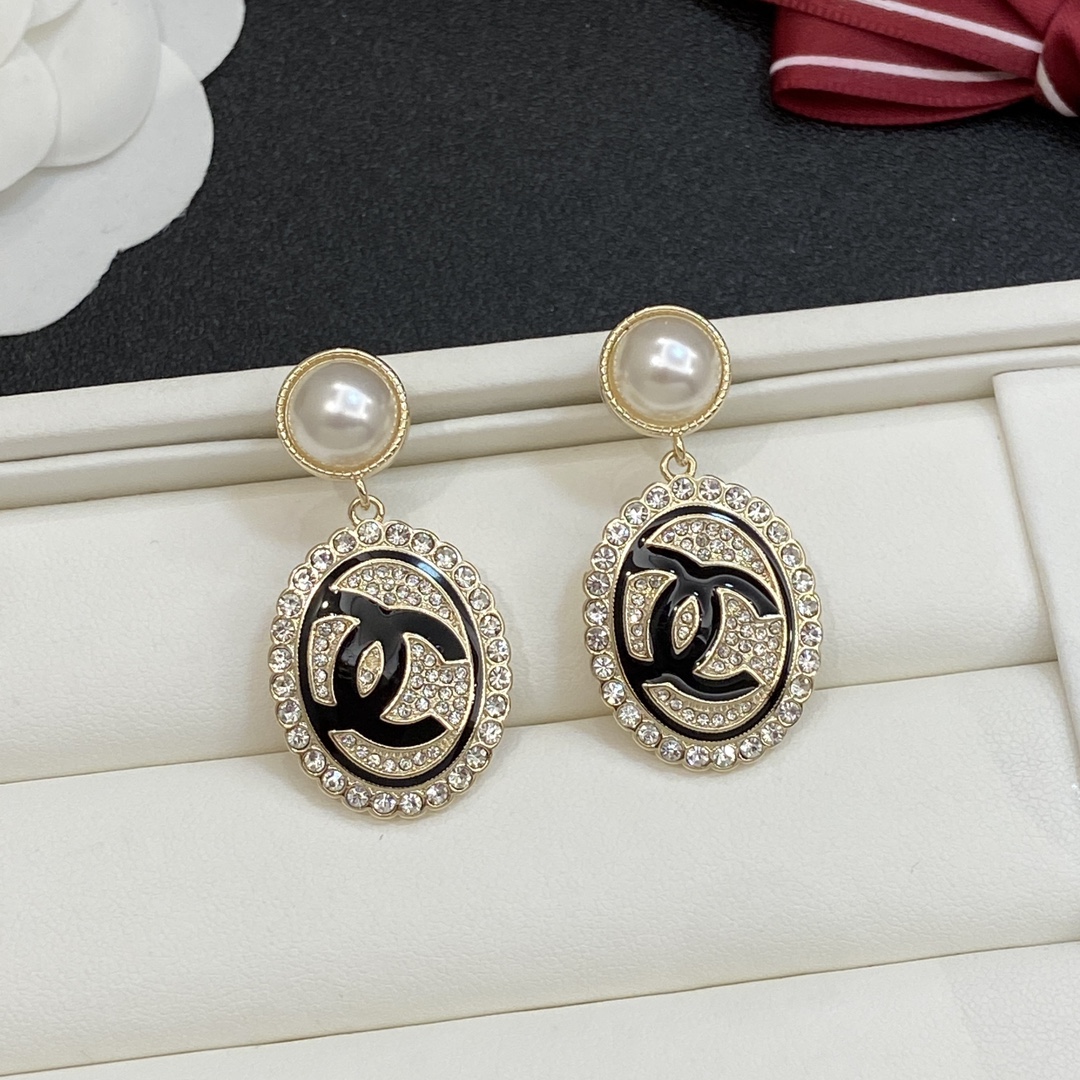TOP CHANEL CC  Earrings- 2 Colors